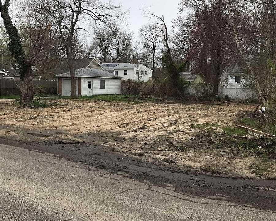 2nd image of 110 Beaver Dr