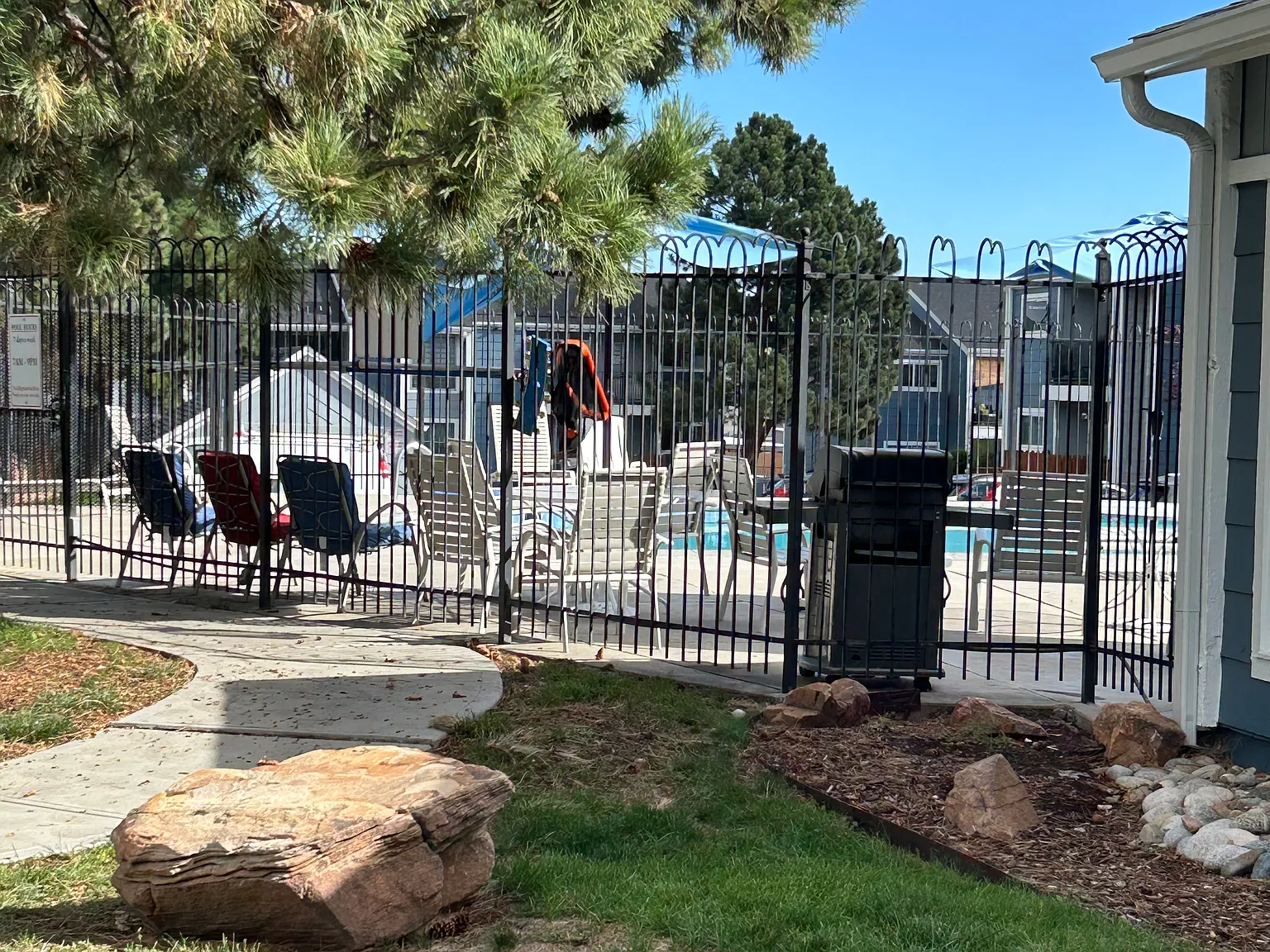 2 bed, 850 sqft, $1,500 — Photo 3