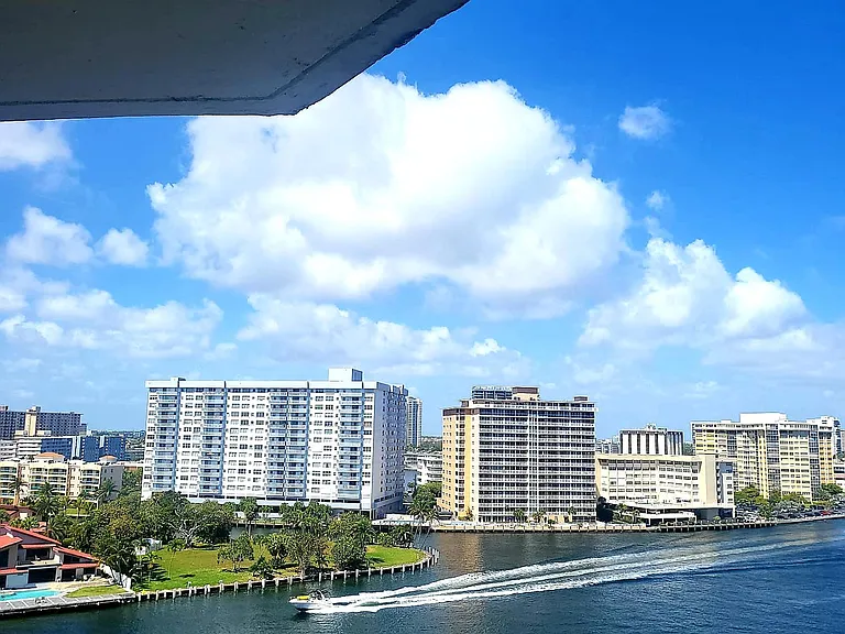 1965 S Ocean Dr #11 — Photo 7