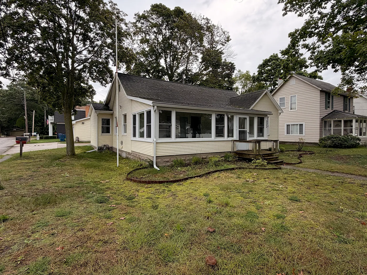 2 bed, 1326 sqft, $2,000 — Photo 2
