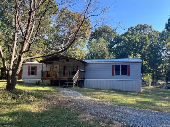 4793 Bent Ridge Rd, Seagrove, NC 27341