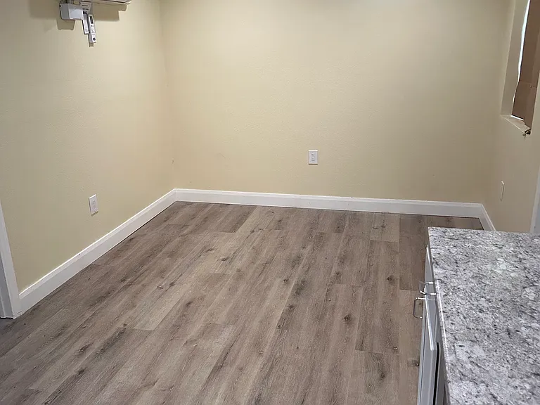 25400 Pumalo St #1 — Photo 3