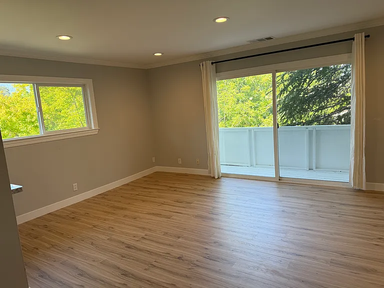 475 Tyndall St #5 — Photo 5