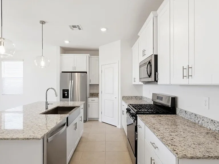 17791 W Woodlands Ave — Photo 5