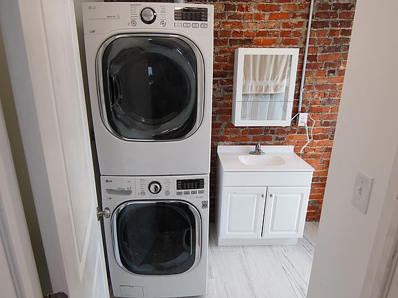2nd image of 409.5 Hermitage St #2