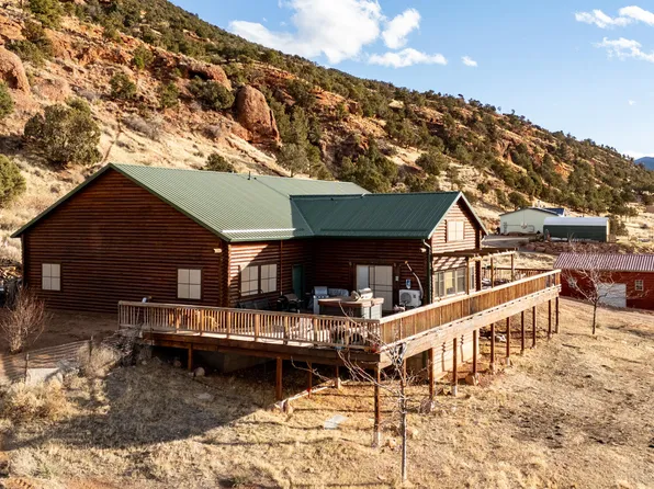 1758 N Foothill Dr, Paragonah, UT 84760