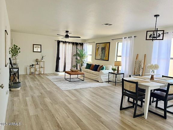 3rd image of 2358 E PEACH TREE Drive