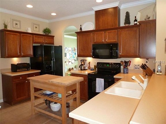 5th image of 651 Groves End Ln