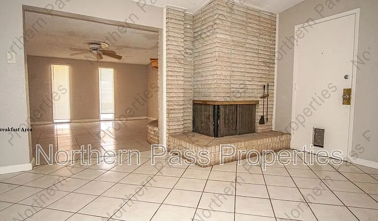244 Mardi Gras Dr — Photo 11