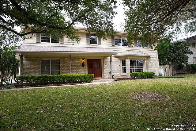 1st image of 301 Honeysuckle Ln