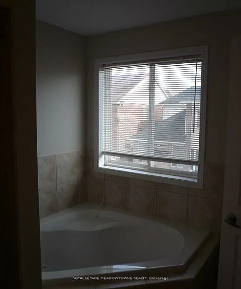 1062 Wickson Way — Photo 10
