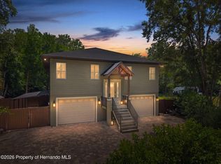 6762 E Richard Dr, Weeki Wachee, FL 34607