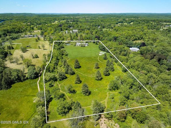24 Conyers Farm Dr, Greenwich, CT 06831