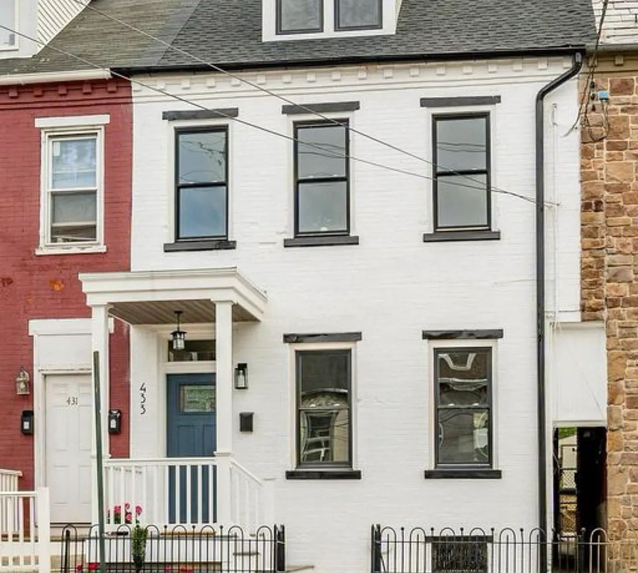 433 S Prince St — Photo 1