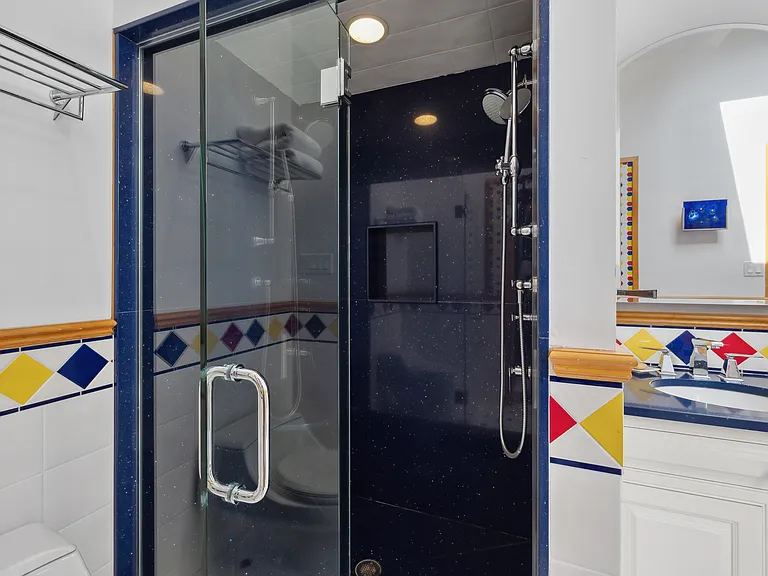 120 Wooleys Dr — Photo 24