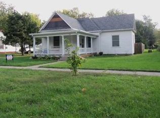 625 S Ash St, Ottawa, KS 66067