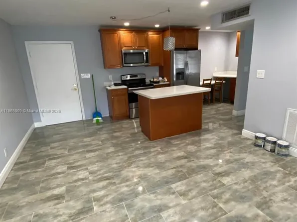 3550 NW 8th Ave APT 603, Pompano Beach, FL 33064