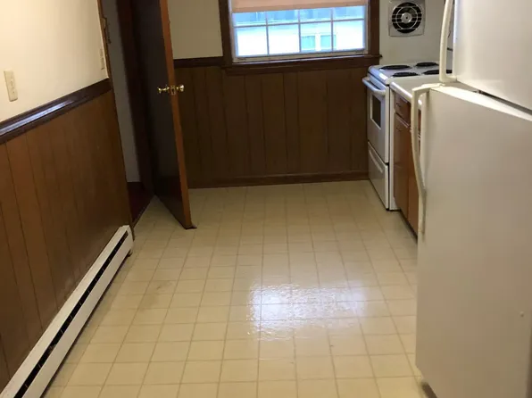 (undisclosed Address), Ludlow, MA 01056