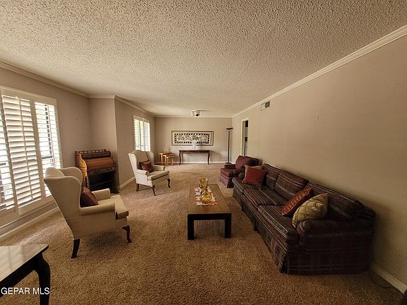 4th image of 800 River Elms Ct