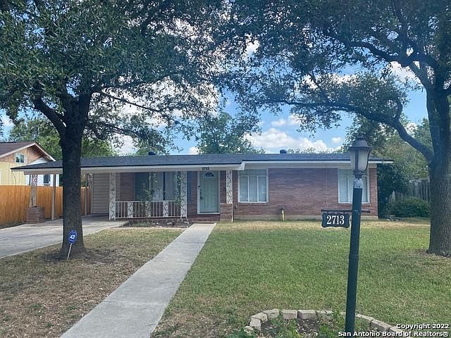 1st image of 2713 W Mistletoe Ave