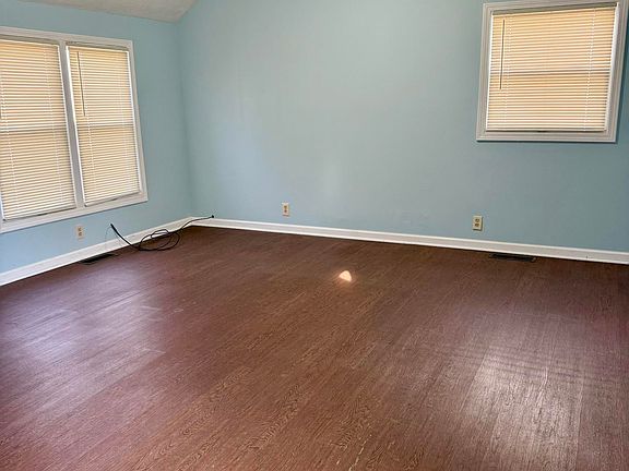 5th image of 2607 W Godman Ave