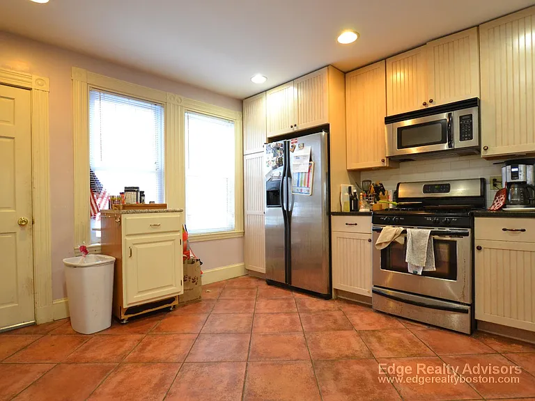 22 Burton St — Photo 5