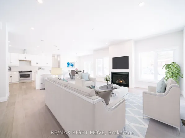 38 Bellehumeur Rd, Tiny, ON L9M 0J1
