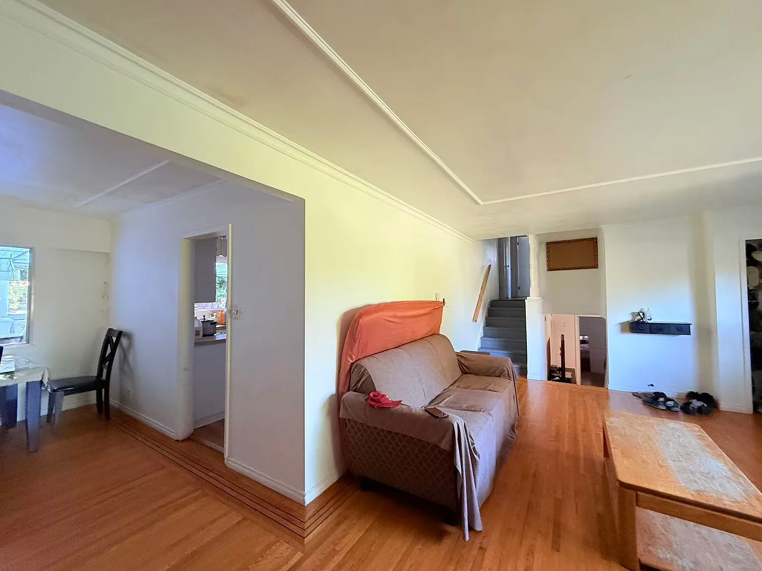 4 bed, 2100 sqft, $3,280 — Photo 2
