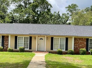 411 S Audubon Dr, Albany, GA 31707