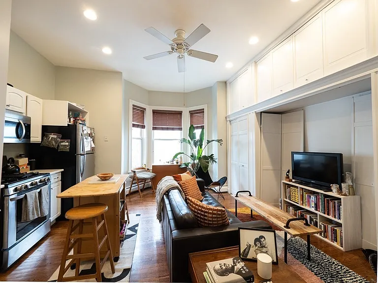 25 Fort Ave #2 — Photo 2