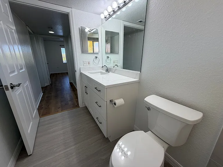 8274 Key Royal Cir #1032 — Photo 14