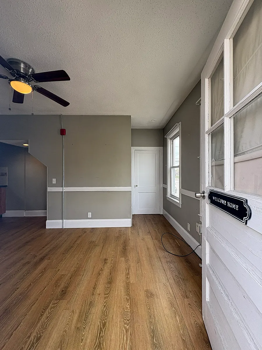 Building Photo - 794 Smithfield Ave #1R
