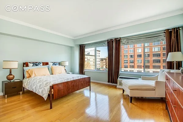 Sold by Compass | media 7