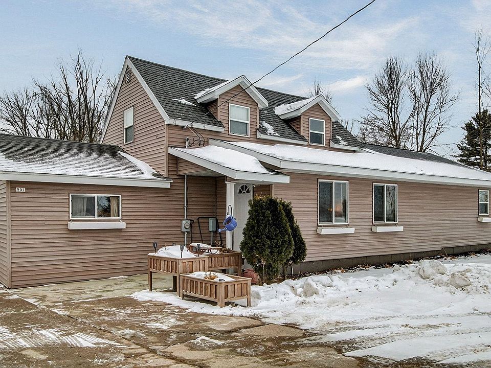 1st image of 901 S Riverside Dr