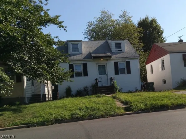 305 Woodlawn Ave, Linden City, NJ 07036