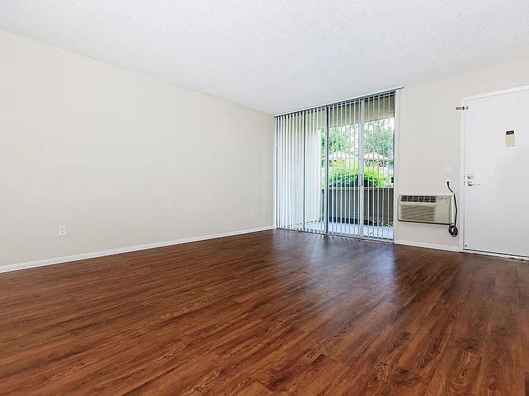 Heatherwood Apartmements — Photo 48