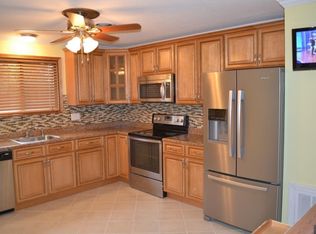 248 Richard St, Newington, CT 06111