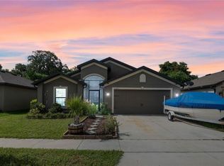 2372 Bexley Dr, Tavares, FL 32778
