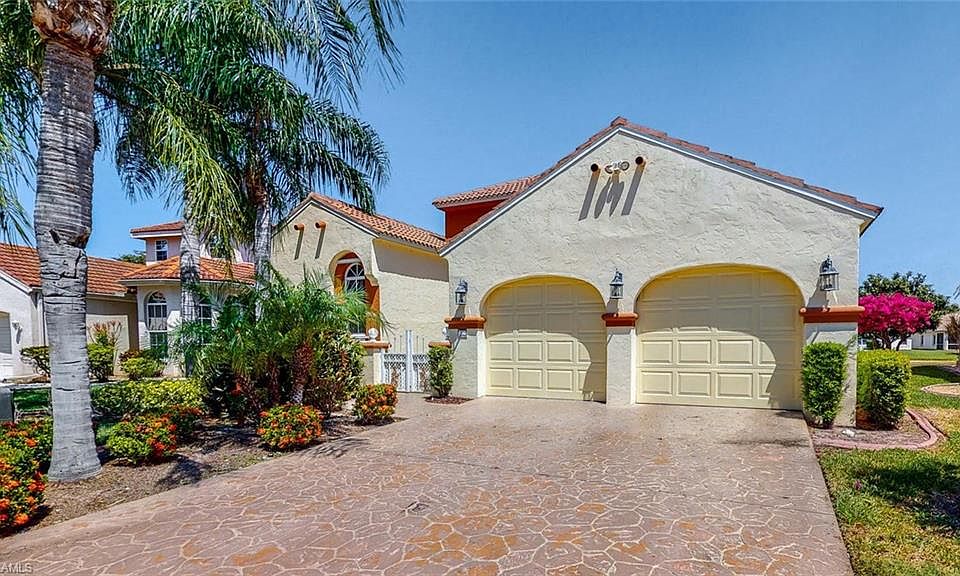 1st image of 9924 Las Casas Dr