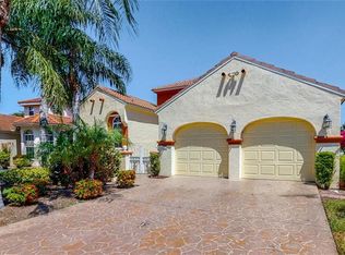 9924 Las Casas Dr, Fort Myers, FL 33919