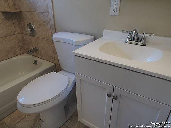 4th image of 5030 Bluff St