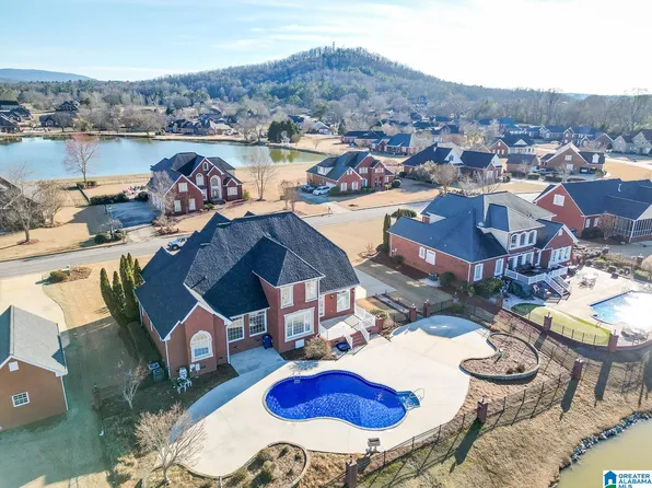 299 Marsh Ln, Oxford, AL 36203