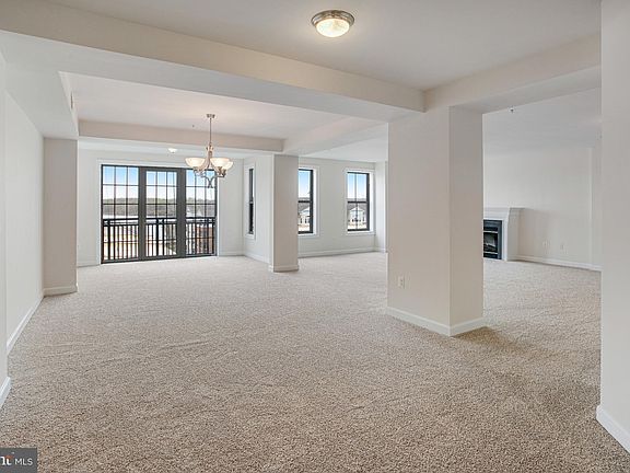 3rd image of 485 Harbor Side St APT 603
