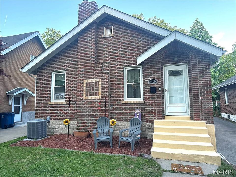 1st image of 2480 Hartland Ave