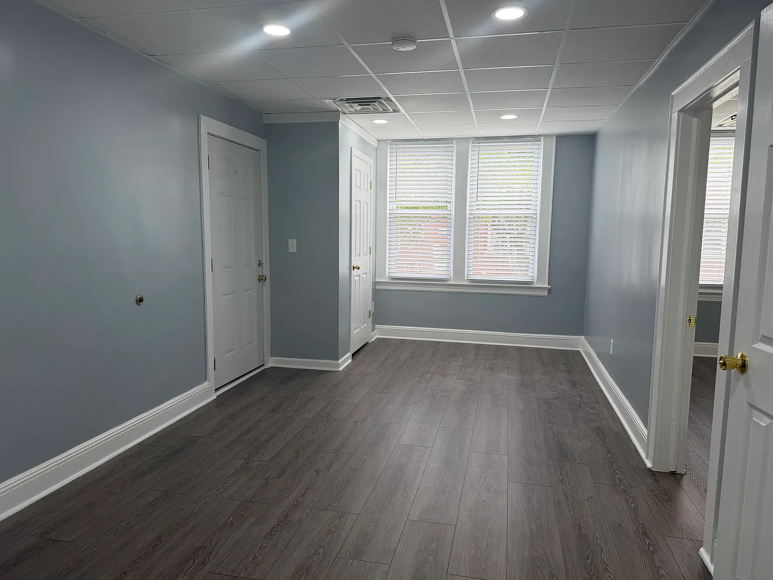 2 bed, $2,350 — Photo 3