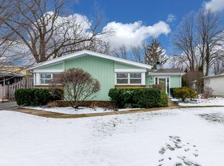 2545 Fontana Dr, Glenview, IL