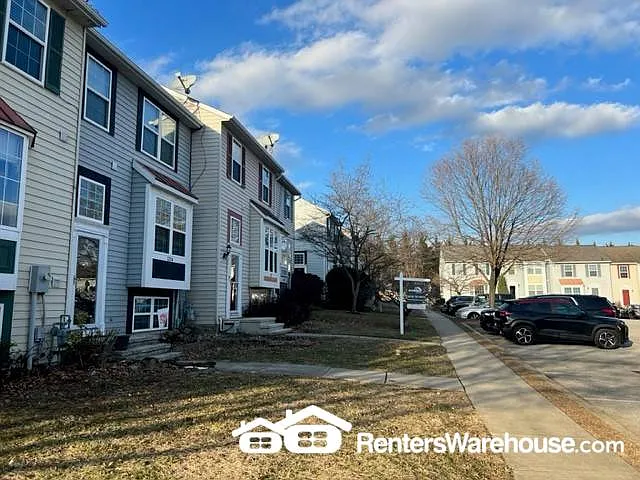 1214 Seron Ct — Photo 4
