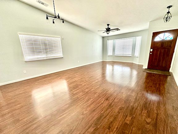 5th image of 785 Heath Court
