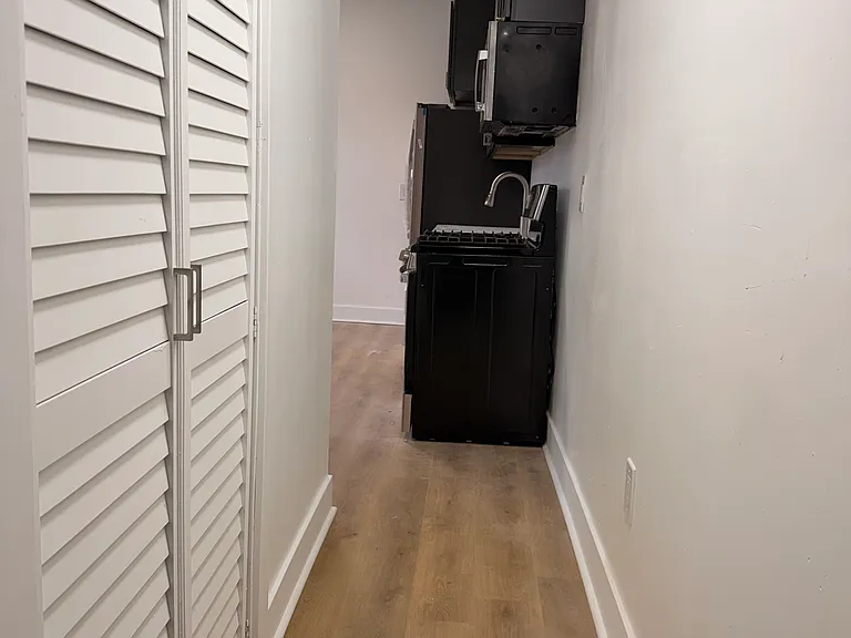 44-46 Farley Ave #2 — Photo 5