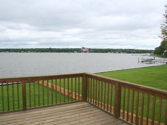 4th image of 1637 S Shore Dr